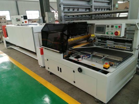 Хорошая цена. 1200*600 мм Полностью автоматизированная машина для изготовления гипсовых потолочных плиток с водяным клеем для пленки из ПВХ онлайн