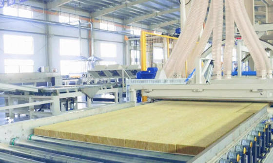 Хорошая цена. Rock Wool Production Line with 10,000-60,000 Units Capacity High Temperature Curing and 1 Year Warranty for Mineral Wool Board онлайн