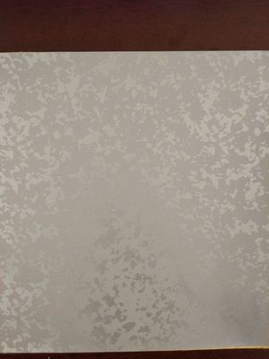 Хорошая цена. Толщина листа фильма 5-30мм Пвк доски плитки потолка гипса доказательства прессформы онлайн